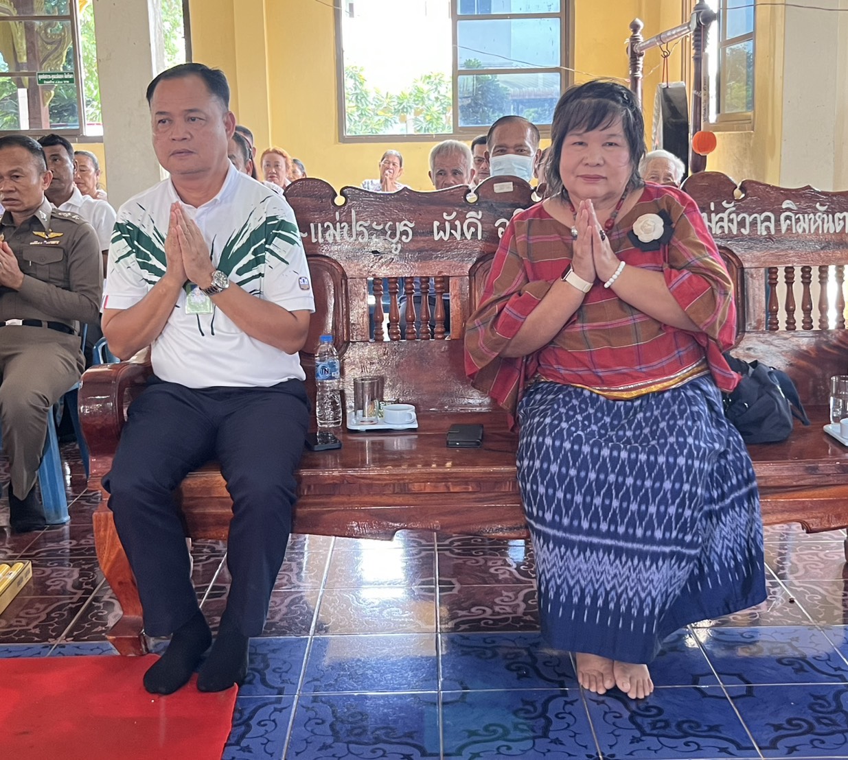  สพอ.พนมไพร : เข้าร่วมโครงการเข้าวัดทำบุญวิถีชาวพุทธ "นายอำเภอ ชวนทำบุญ" อำเภอพนมไพร 
